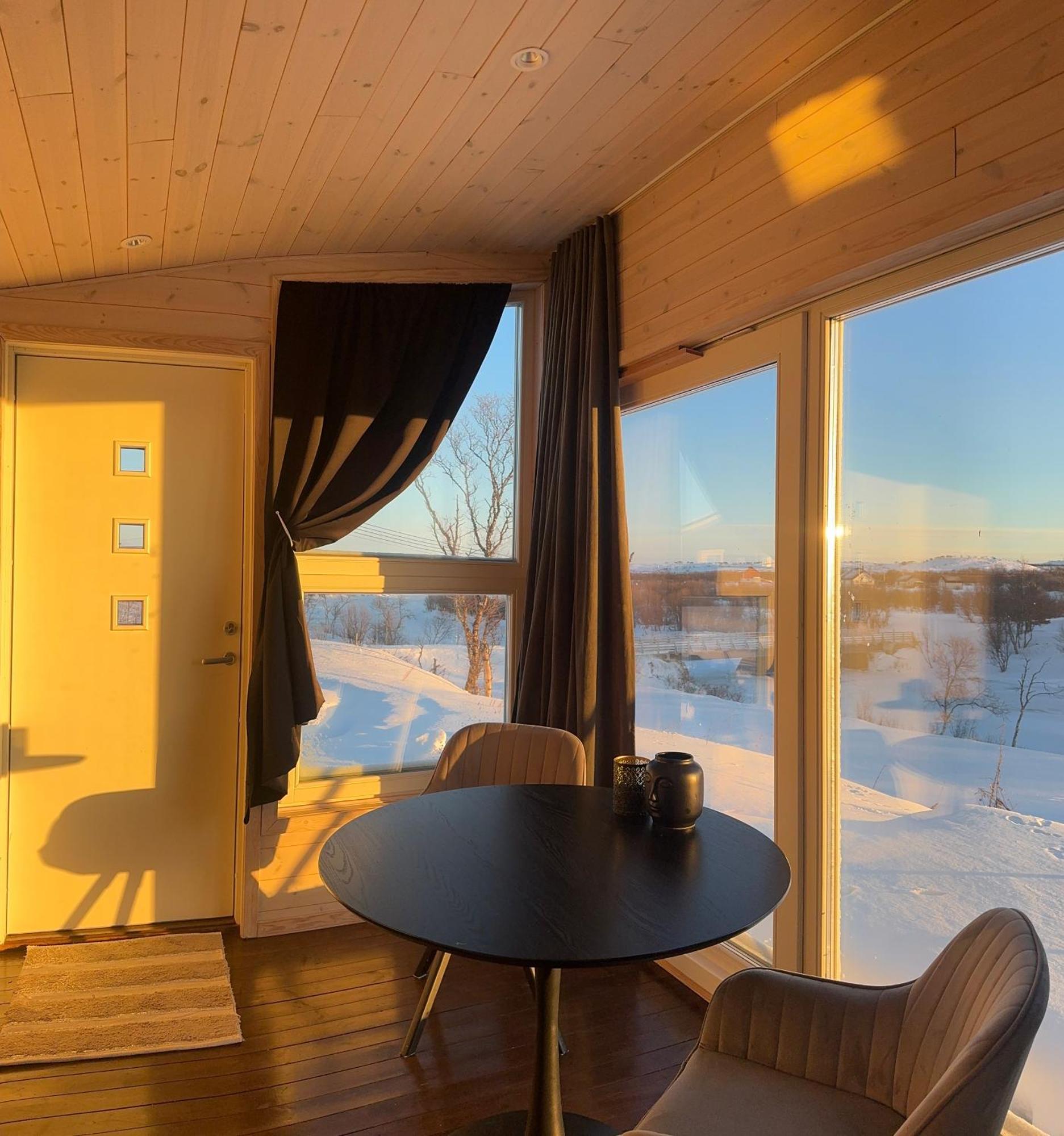 Villa Badstue Ved Elven I Varangerbotn Extérieur photo